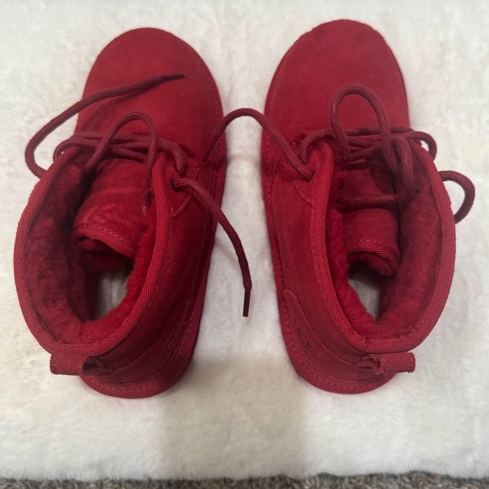 UGG Kids Neumel II Boot size 4- $100 - Picture 7 of 10